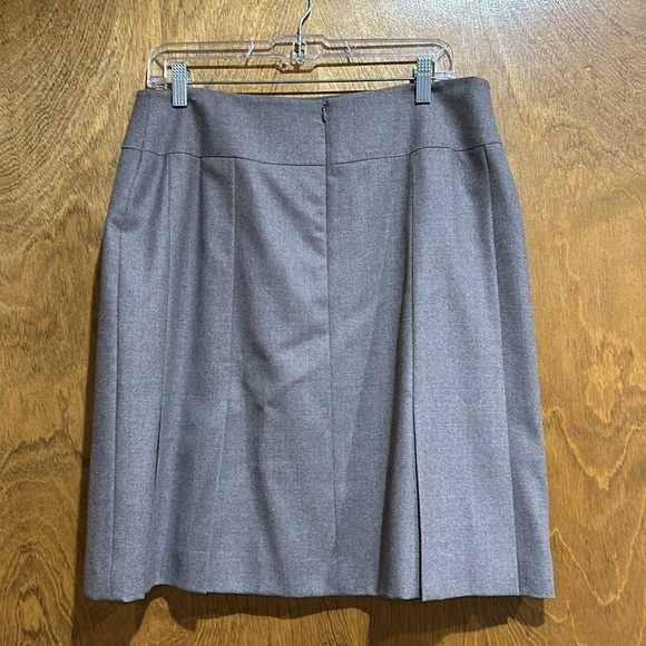 Akris Punto Tropical Wool Pleated Skirt Size 12 - EUC - Picture 2 of 5